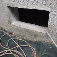 下松市旗岡にて白蟻予防＆床下換気扇設置。のサムネイル