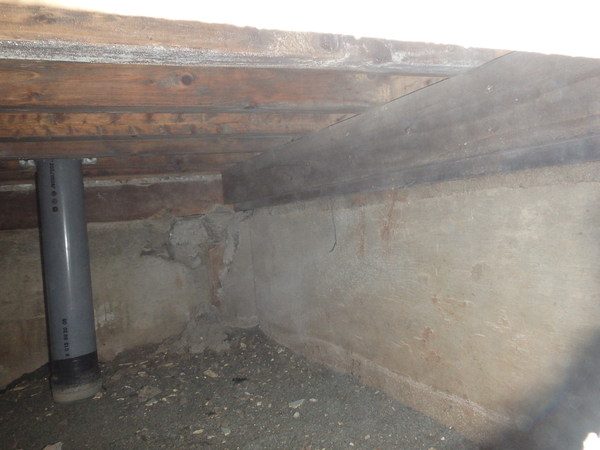 山口市嘉川にて白蟻予防工事。定期的な予防で一度も被害なし。のサムネイル