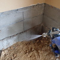 萩市椿東にて改築中の住宅の白蟻予防工事。のサムネイル