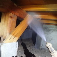 防府市南松崎町にて、定期的に白蟻予防工事。新築時より３９年ずっと。のサムネイル